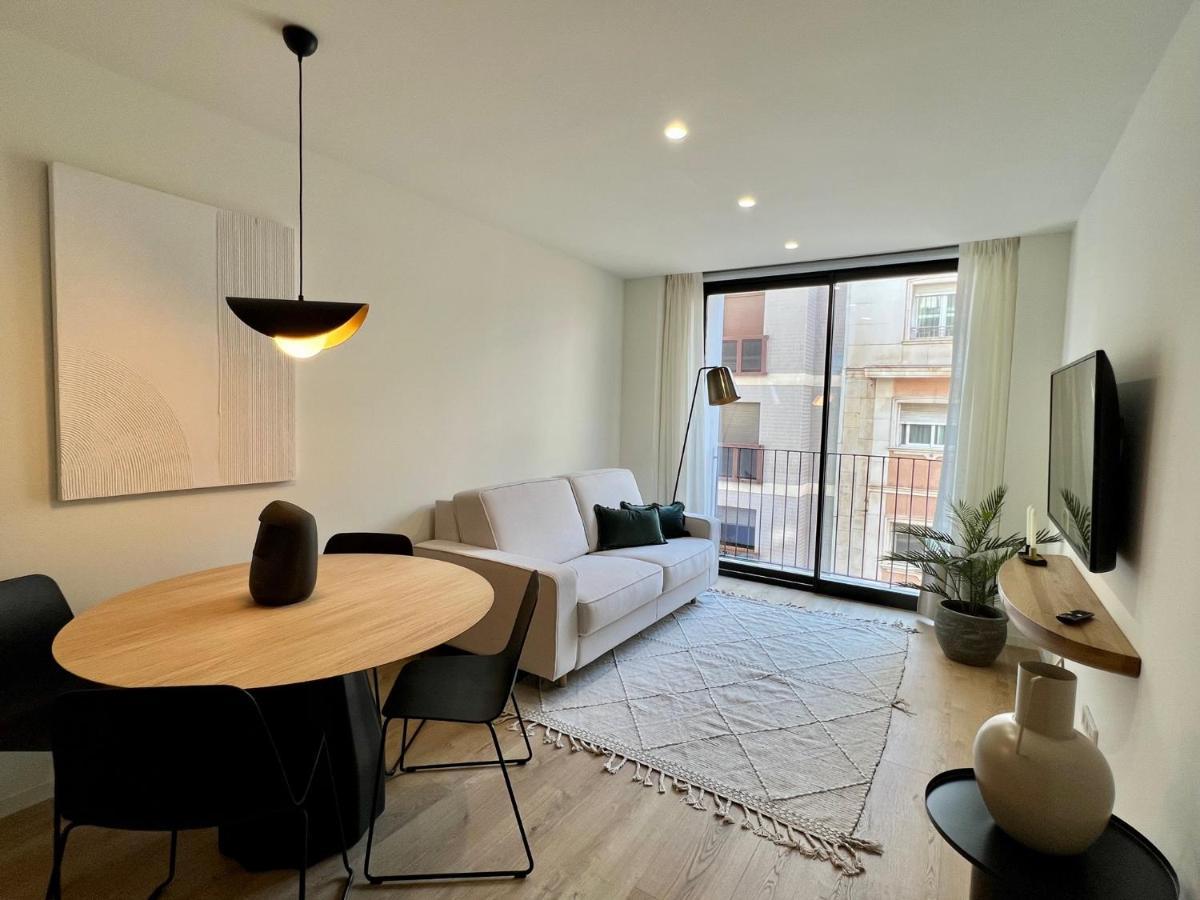 Two-Bedroom Apartment,1232803334:JPEG