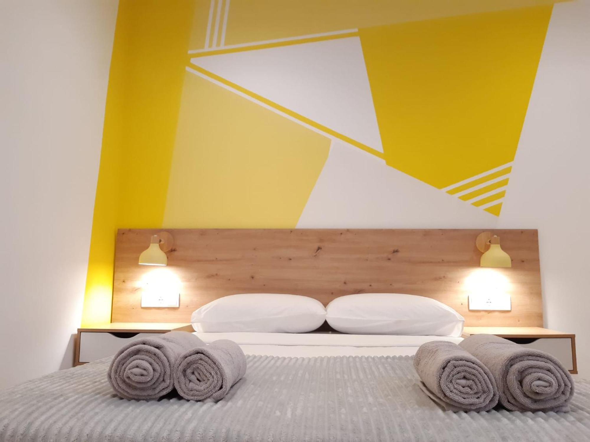 Double Room,1584079430:JPEG