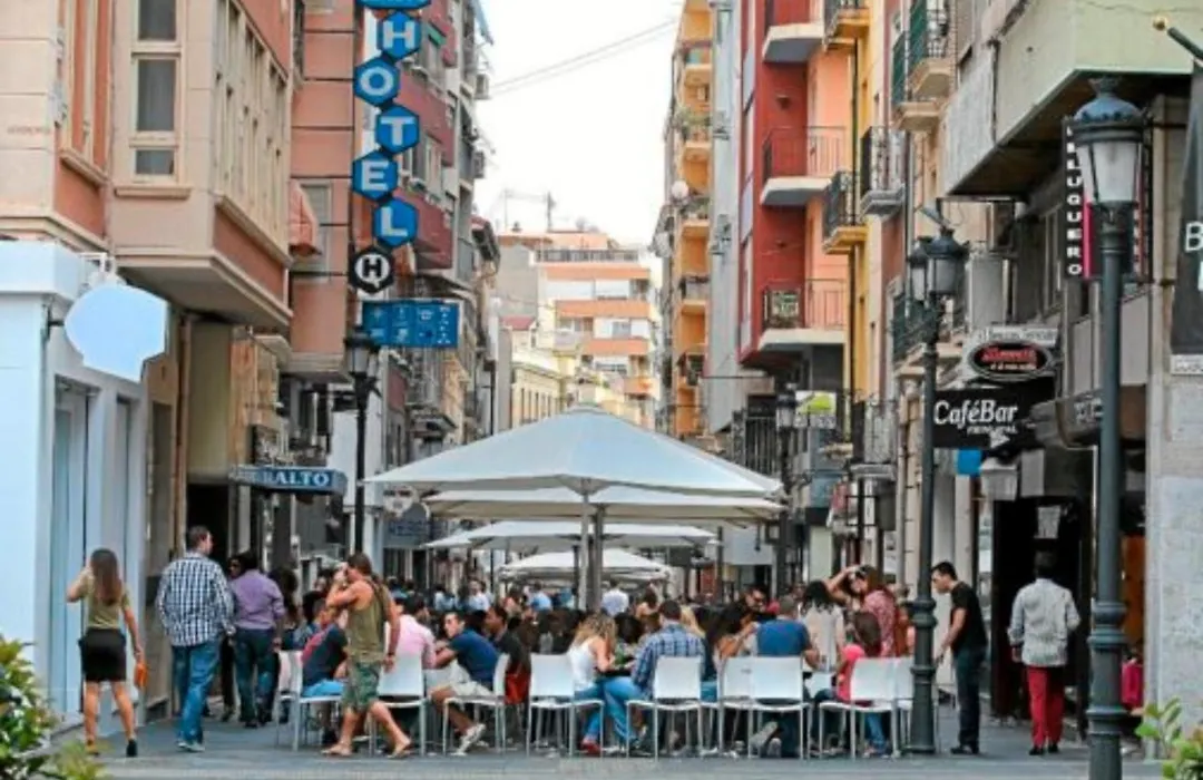 Very Nice And Modern Flat, In Alicante Center-1