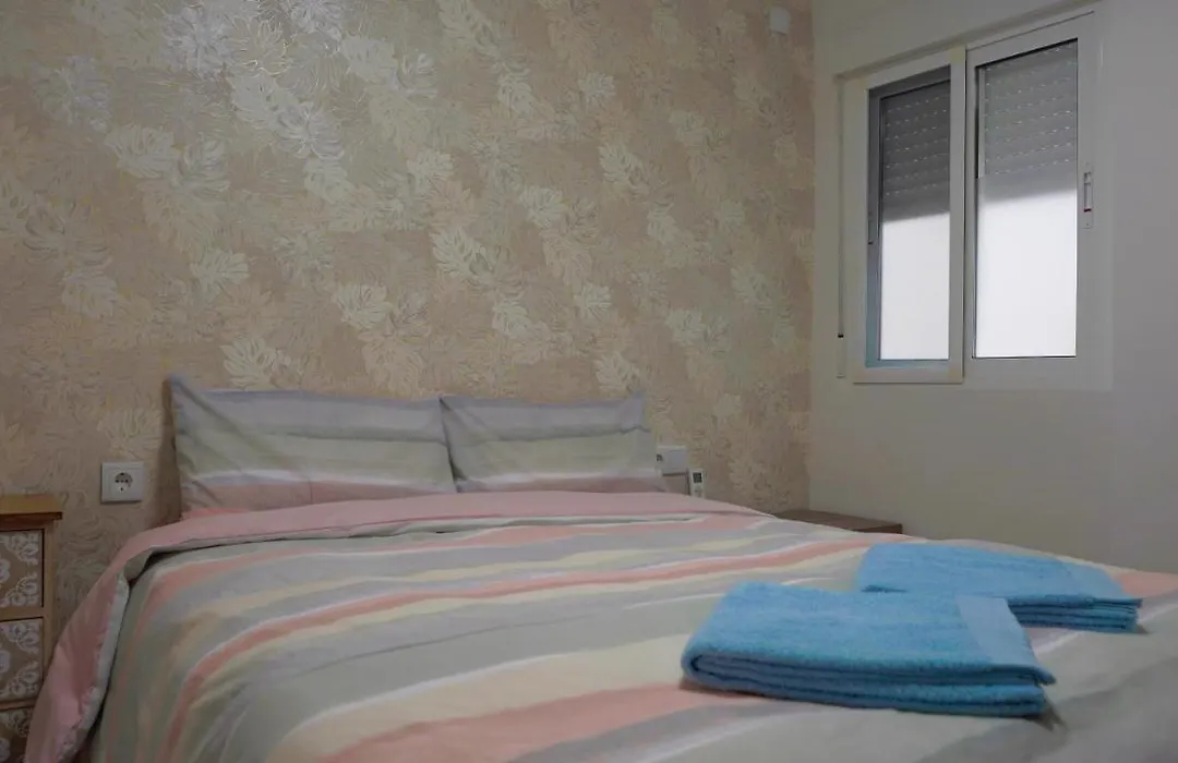 Stylish & Spacious Family Apartment Near Beach & Vibrant Historic Market-1