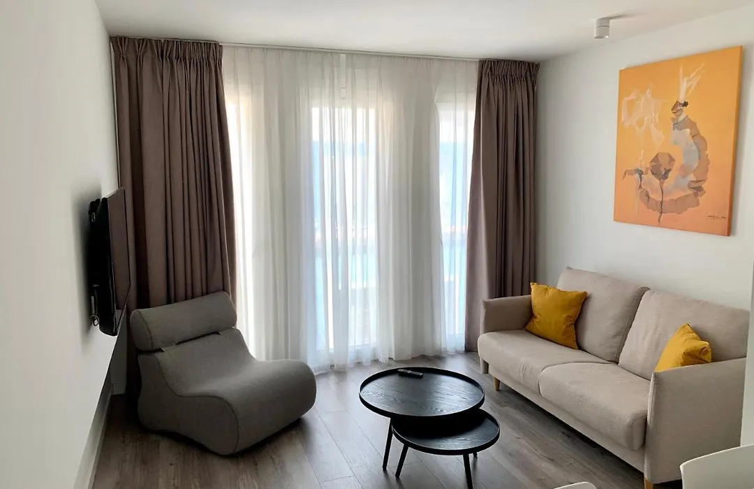 Bn Suites Teatro-1