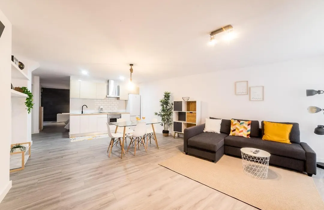 Moonkey - Apartamento mediterráneo con jacuzzi y luz natural-1