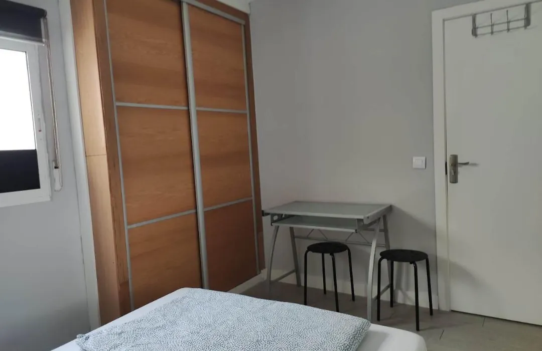 38 - Habitacion en piso-1