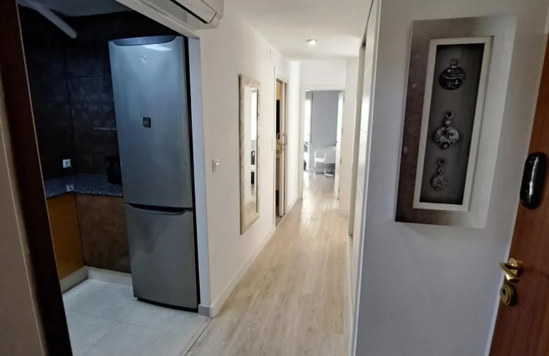 Modern 2 Bedroom Corner Unit In The Heart Of Alicante-1