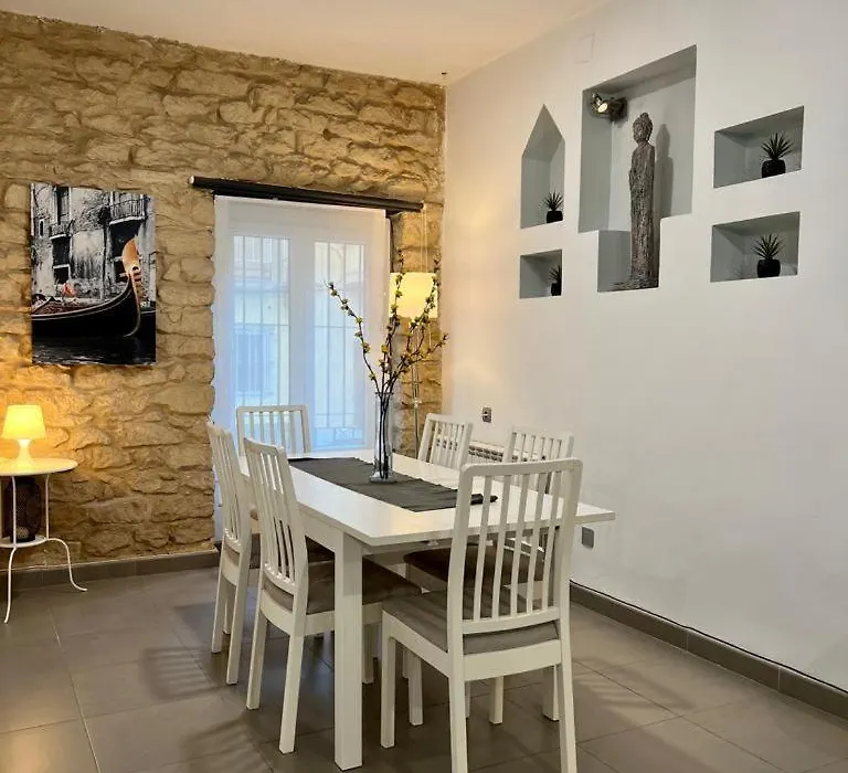 Des Rustic Center-1