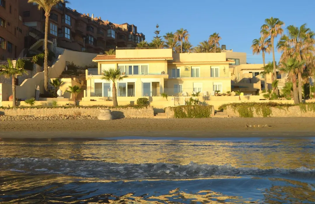 Excepcional Apartamento LOFT a pie de playa en CHALET ROQUETES-1