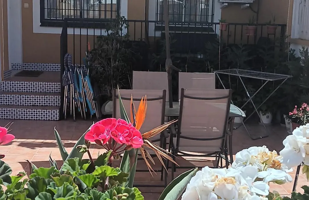 Arenales Beach Apartament-1