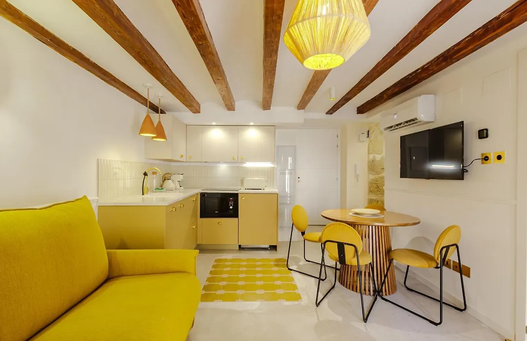 Cozy Charming Apartment In Historic Center-1