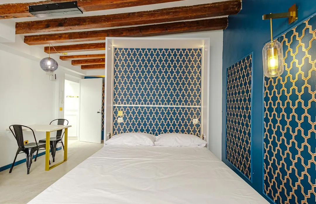Luxurious Studio In Historic Center Of Alicante-1