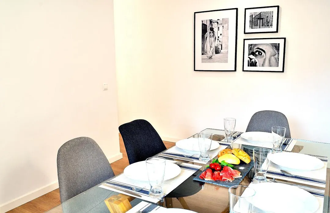 Abal Apartments - Teatro-1