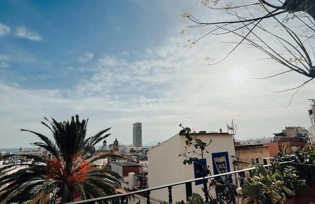 Apartamento en casco antiguo de Alicante-1