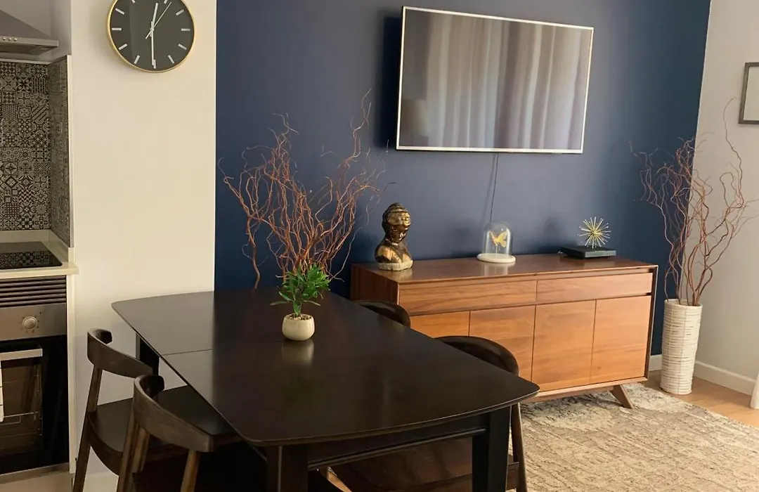 Lovely Barrio Apartment-1