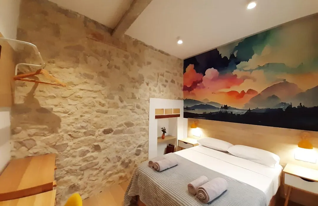 Good Energy Rooms-1