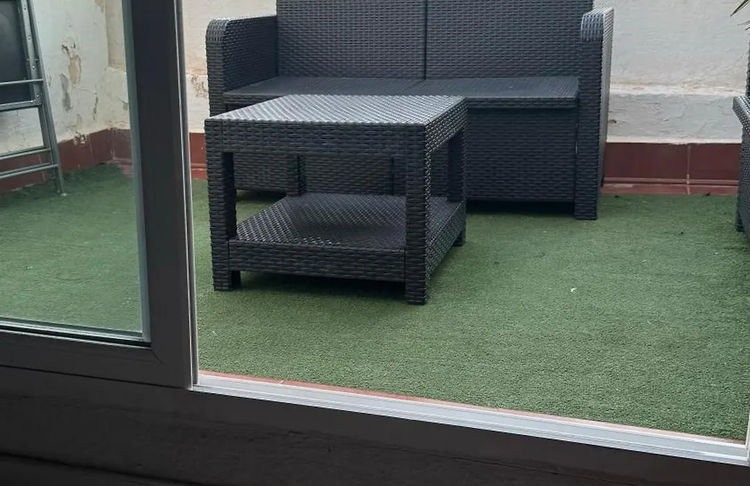 Precioso ático con terraza en centro de Alicante-1
