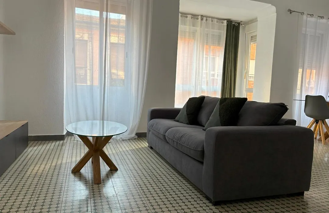 Beautiful Appartment In The Heart Of Alicante-1