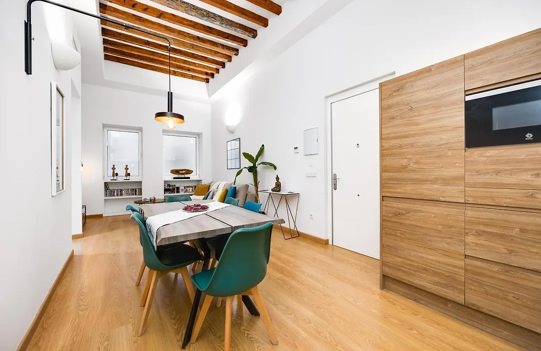 Hb Apartaments Playa Del Postiguet Beach-1