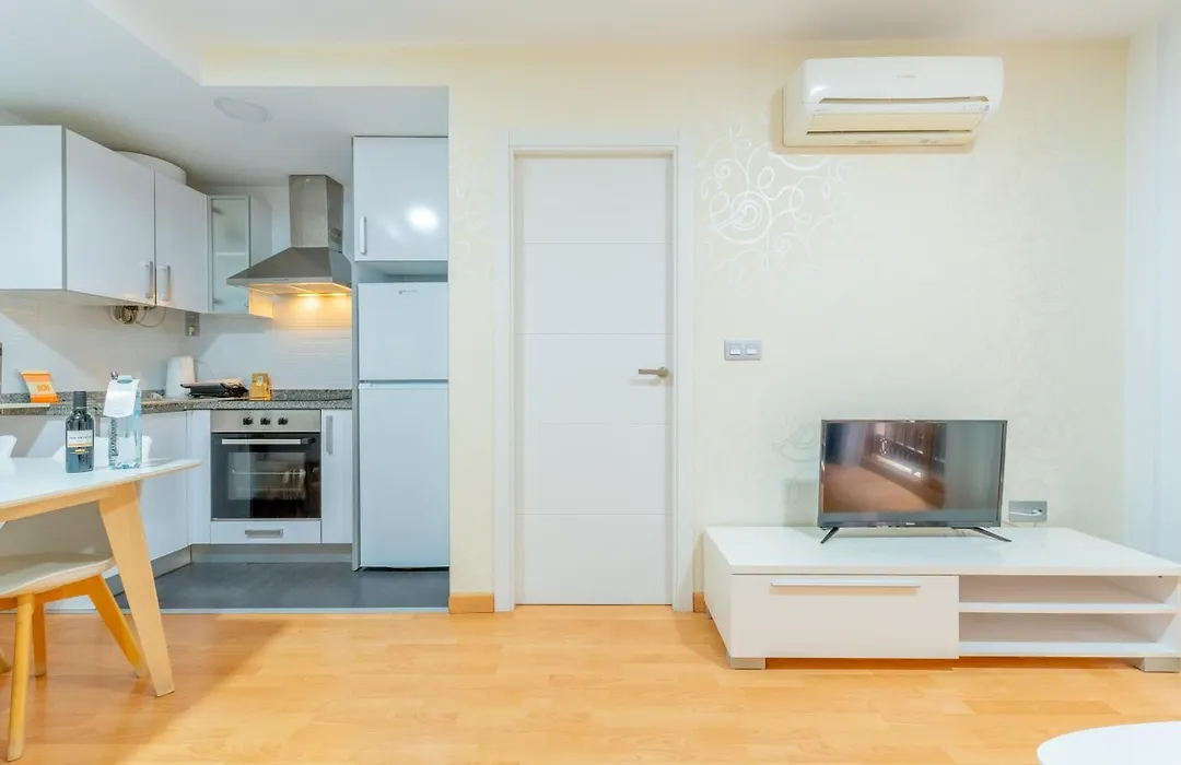 Apartamentos Globus By Be Alicante-1