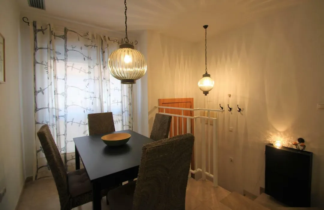 Apartamento Casaturis Playa y Montaña con parking en el centro de Alicante A130-1