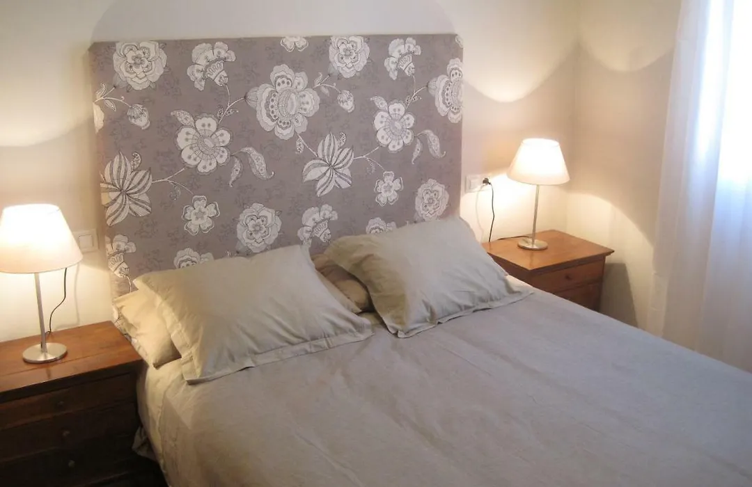 Apartamentos La Llum-1