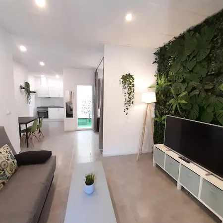Tropical Garden Apartment-2
