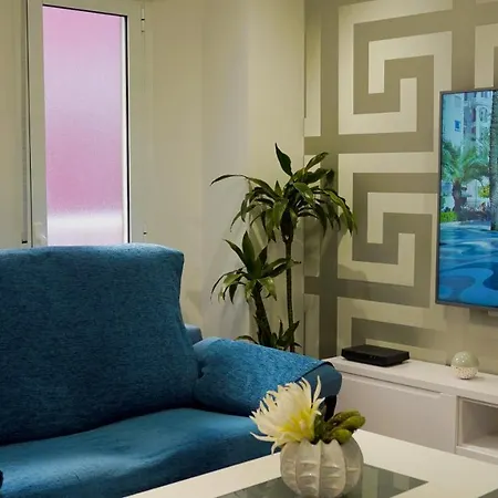 Stylish & Spacious Family Apartment Near Beach & Vibrant Historic Market-2