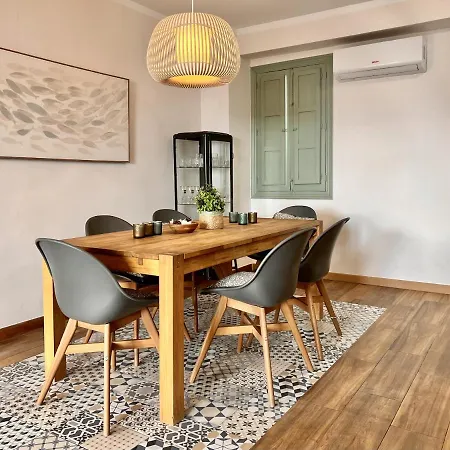 Downtown Apartment By United Renters-2