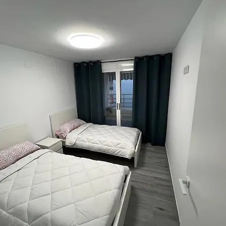 Apartamento con vistas al mar-3