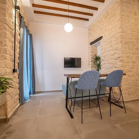 Apartamentos Loliqui Centro Alicante-3