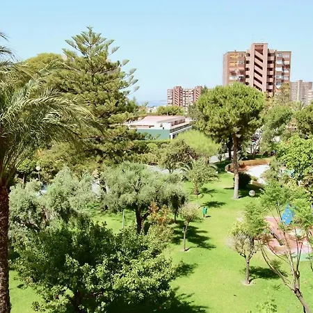 Apartamento con gran urbanización y piscina-3