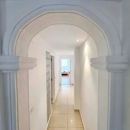 Amazing Attic In City Center-3