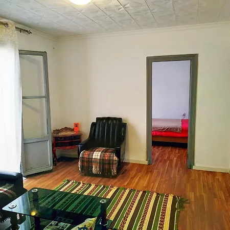 Quiet Room In Alicante Smarttv-2