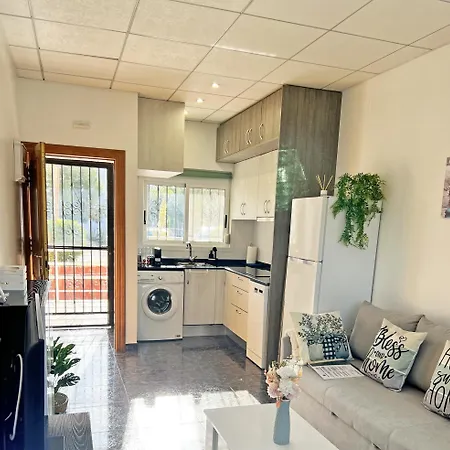 A 100 metros de la playa. Parking Gratuito Privado-3