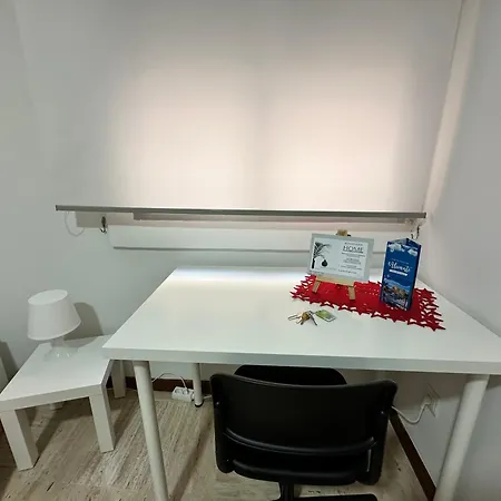 Moderna habitación en el corazón de Alicante-3