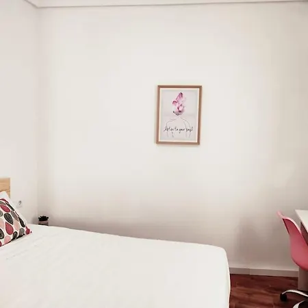Céntrico Conjunto Habitacional Alicante-3
