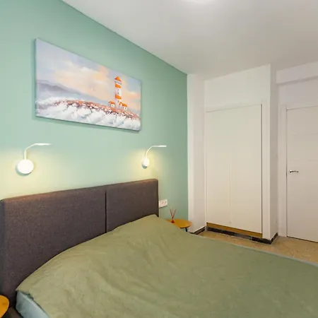 New Beach Apartments-3