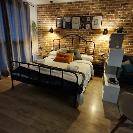 Luceros Best Studio-3