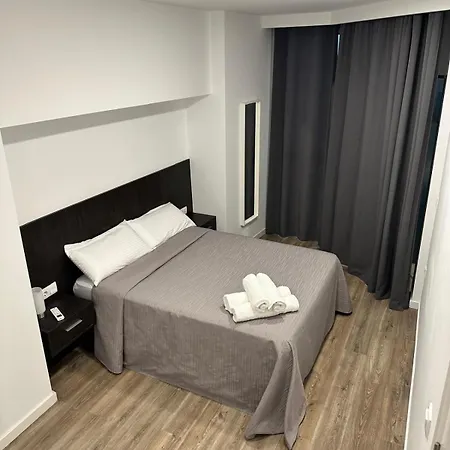 LOTUS SUITES Alicante-3