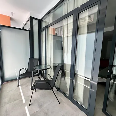 Loft B-2