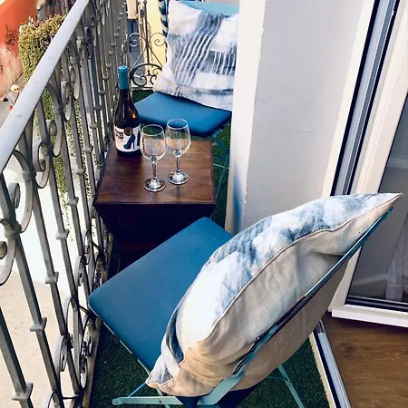 Lovely Barrio Apartment-3