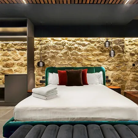 Luxury Evolution Rooms-2
