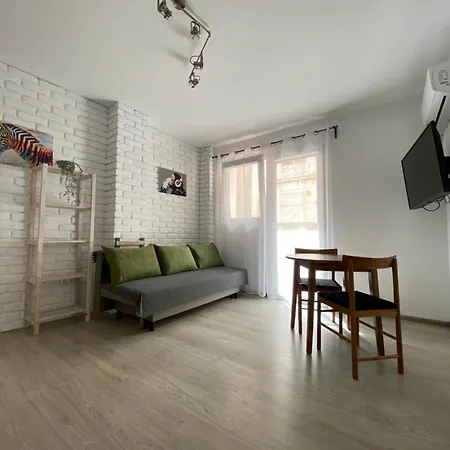 Cozy Apartment With Balcony-3