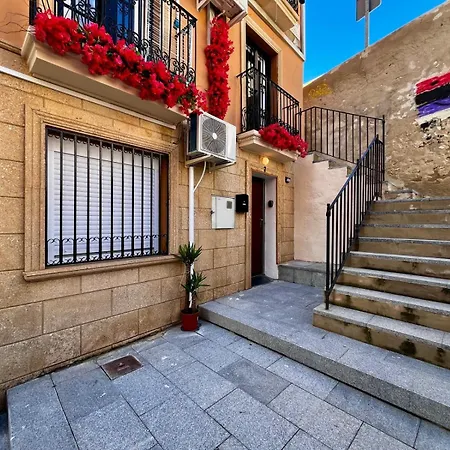 Barrio Luzan 2 By United Renters-2