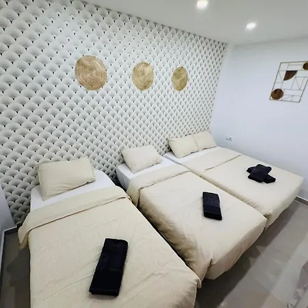 Luxury Apartments Near The Beach And Downtown Centrum 8-2