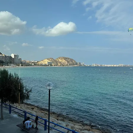L13 - 5 Bedrooms 2 Baths, Very Large Apartment By The Sea-3