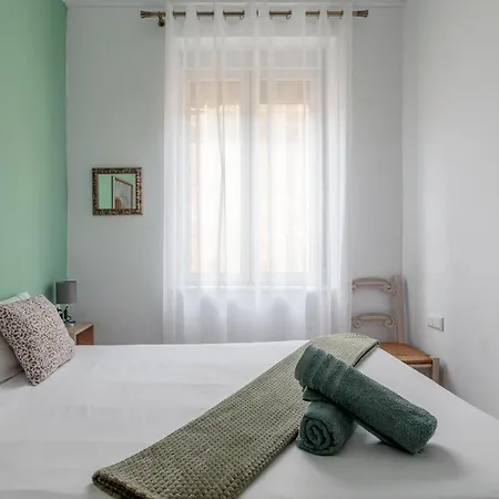 Maikran Standard Cozy Urban Stay-3