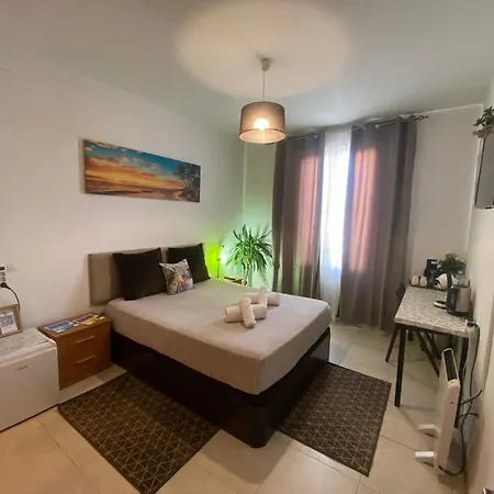 Room With Private Bathroom And Balcony Nearby The Mercado Central, Center And Beach-2