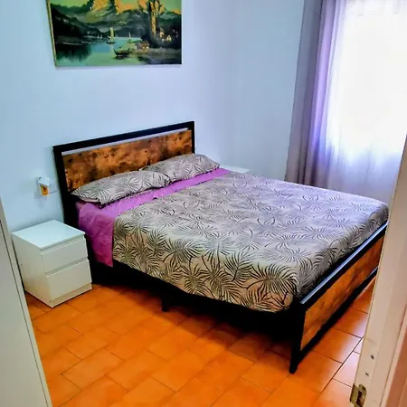 Manila-home,2 baños-Bathrooms-3
