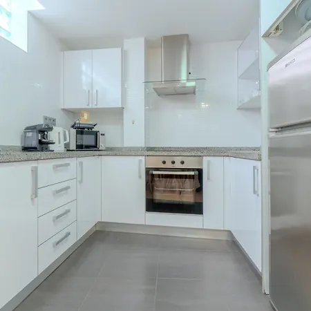 Apartamentos Globus By Be Alicante-2