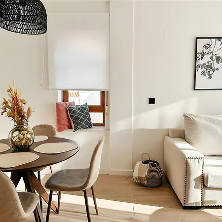 Precioso apartamento con piscina y vistas-3