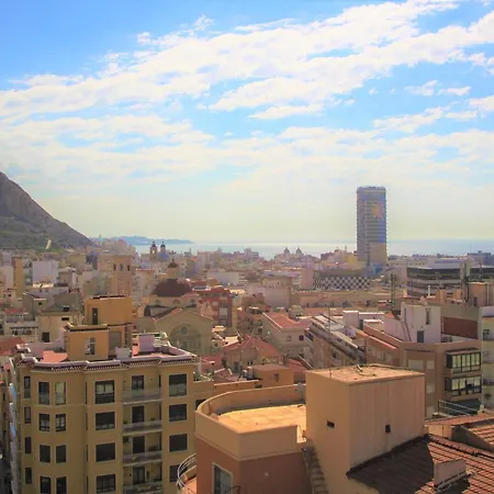 Casaturis Estudio Con Vistas Que Enamoran En Centro De Alicante A119-3